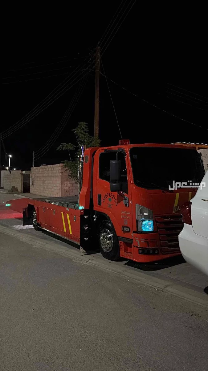 سطحه في تبوك بسعر 100 ريال سعودي