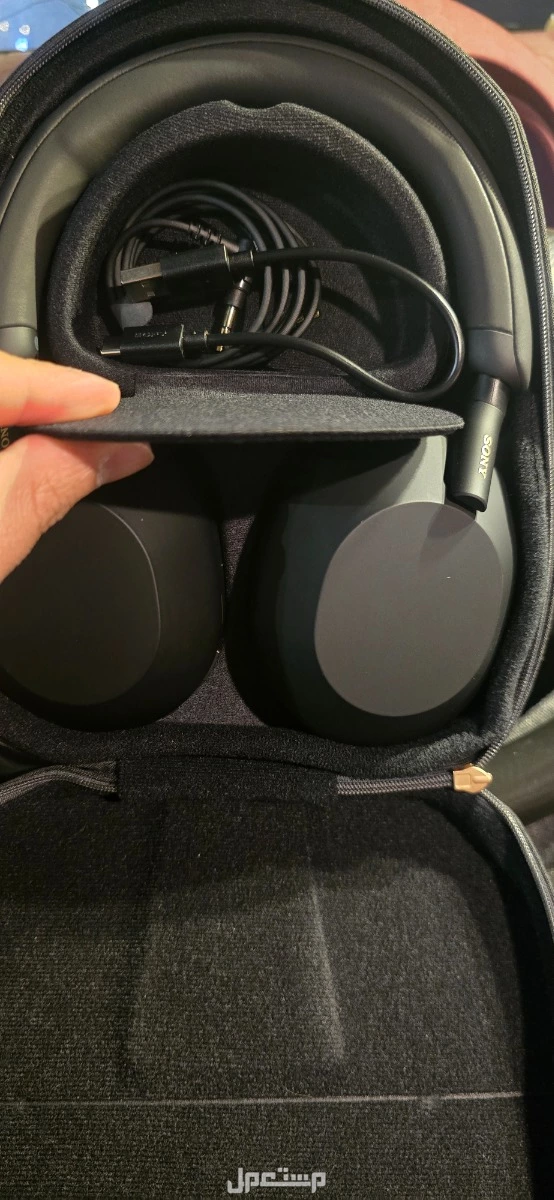 للبيع سماعات سوني wh1000xm5  في حائل بسعر 800 ريال سعودي