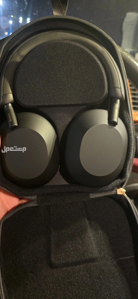 للبيع سماعات سوني wh1000xm5  في حائل بسعر 800 ريال سعودي