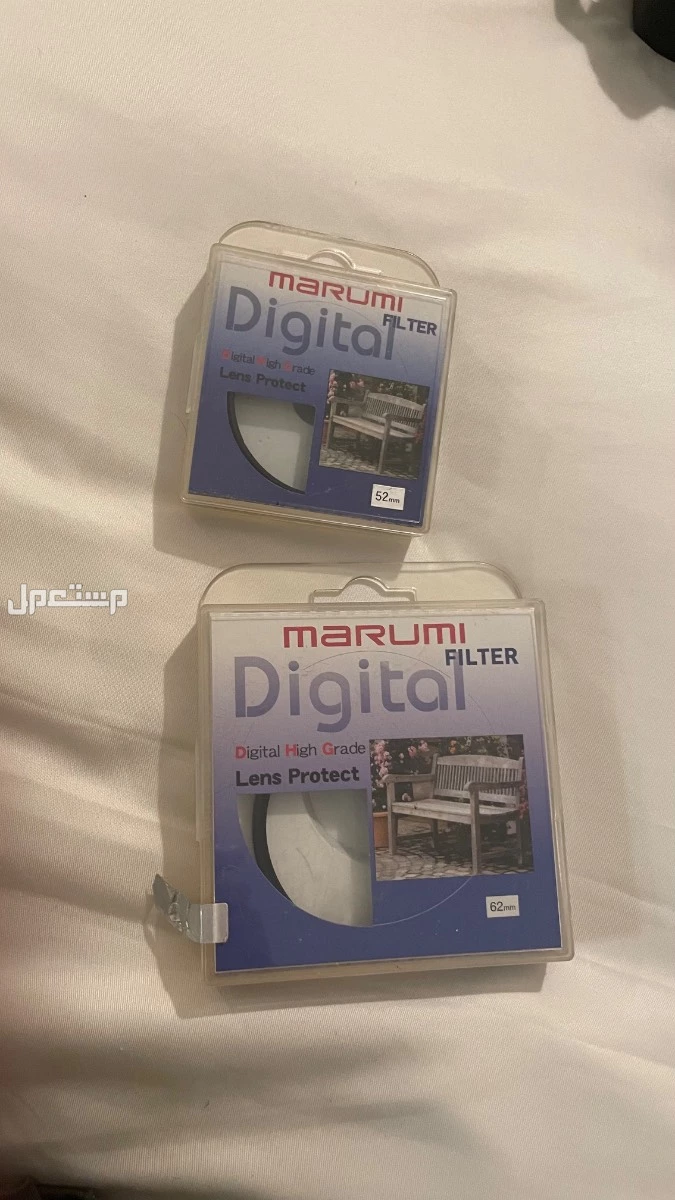 للبيع معدات تصوير احترافية بحالة نظيفة جدًا: 	•	كاميرا Nikon D5000 مع عدسة 18–55 مم