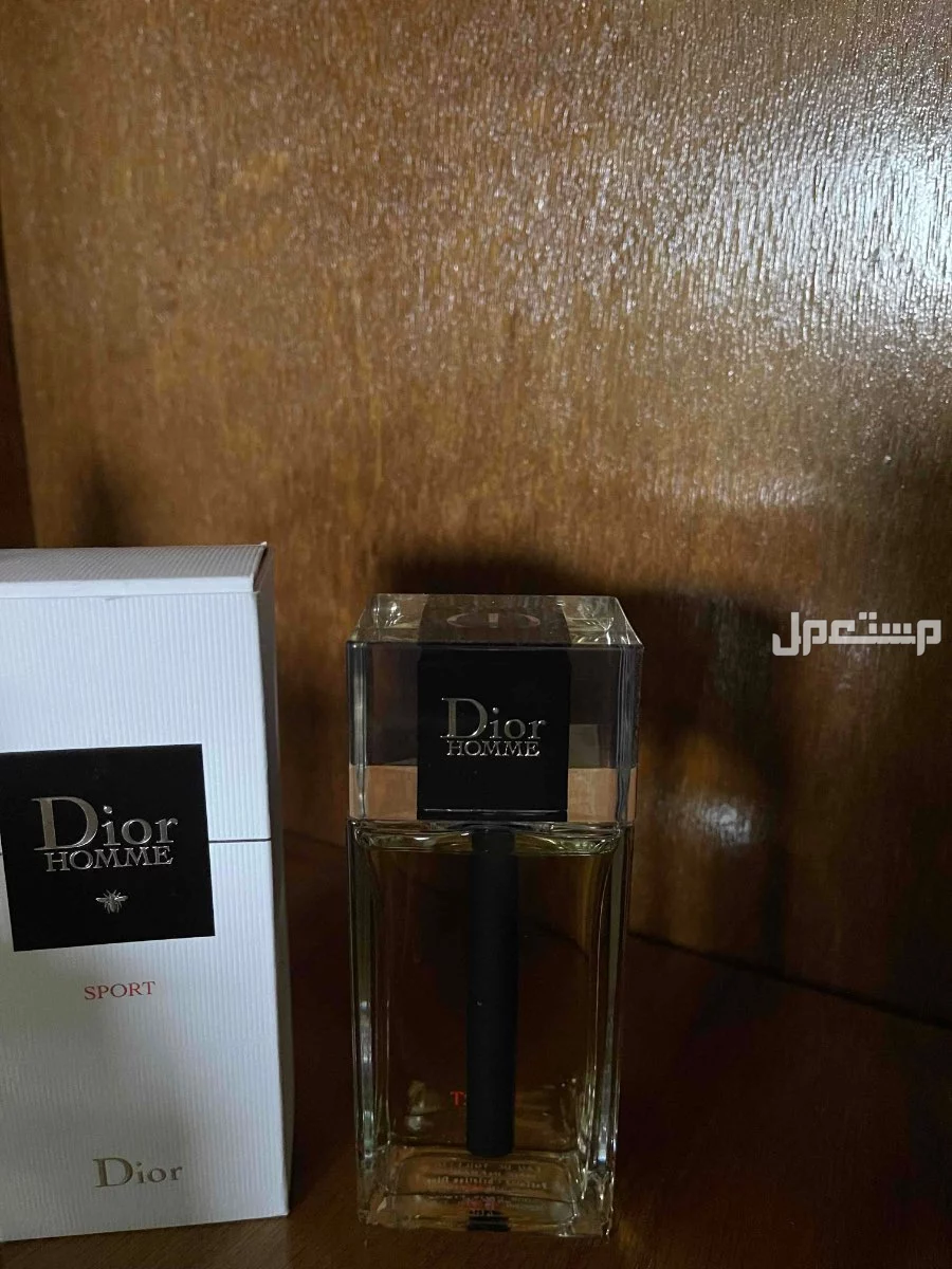عطر ديور هوم سبورت جديد ما بخيت منه الا مرتين تقريباً