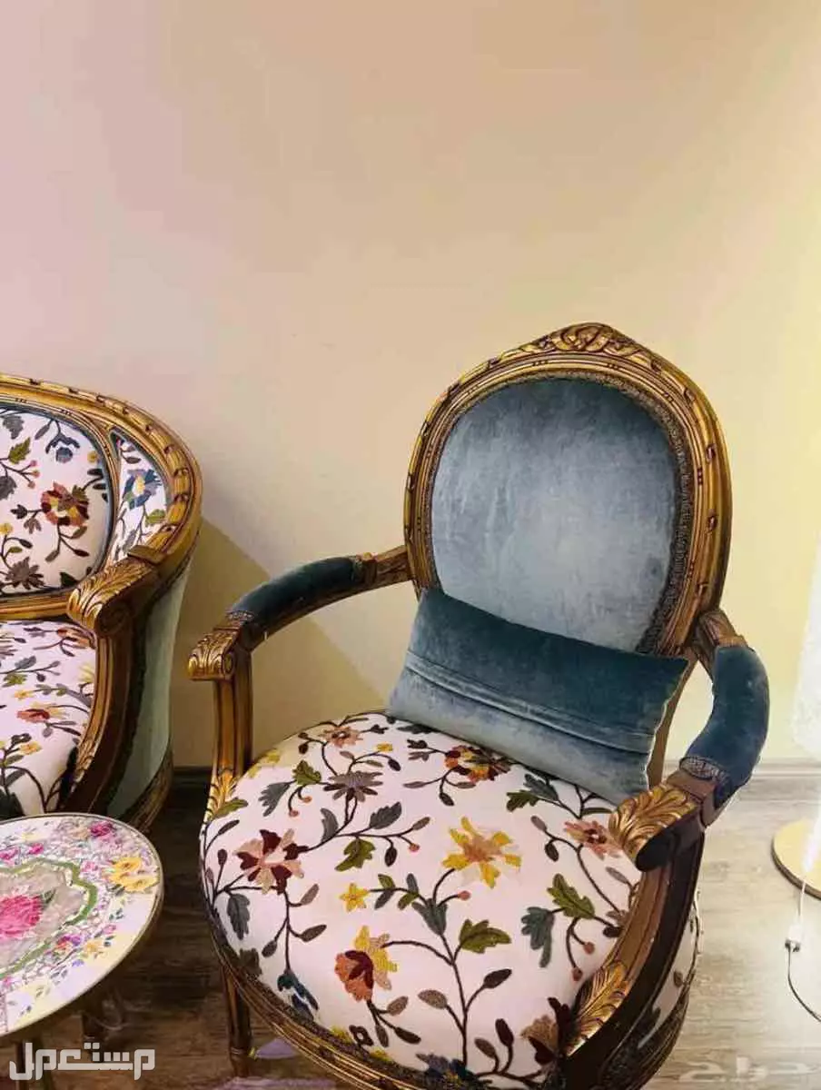 للبيع أثاث منزلي فرنسي في الرياض حي