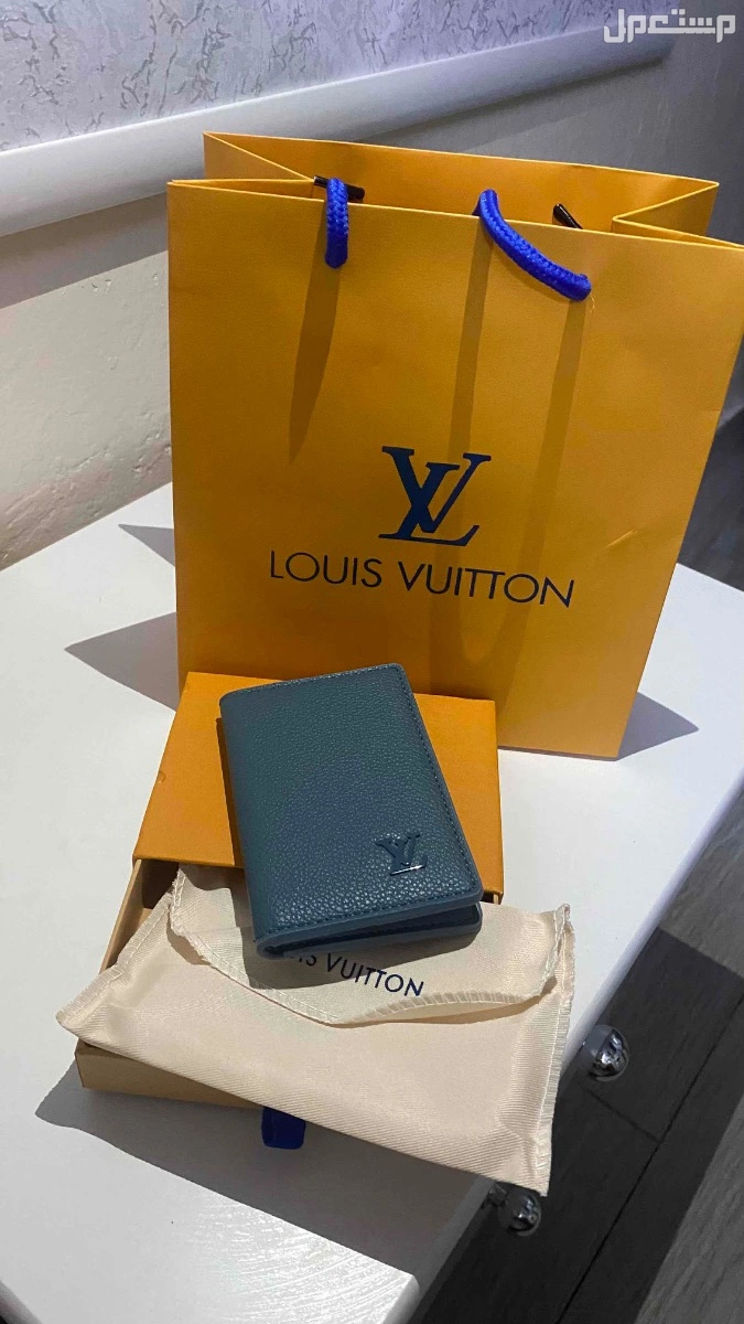 نظاره كارتير و نظاره ديور ومحفظة ضلويس فيتون للبيع  ا في مكة المكرمة بسعر 150 ريال سعودي