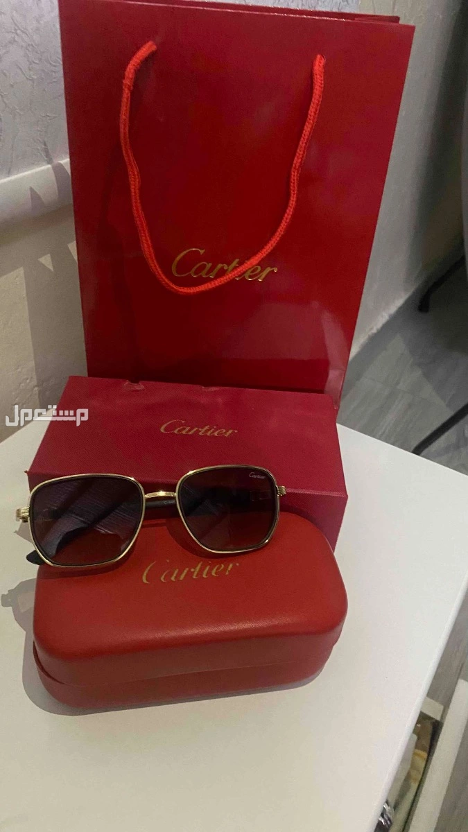 نظاره كارتير و نظاره ديور ومحفظة ضلويس فيتون للبيع  ا في مكة المكرمة بسعر 150 ريال سعودي