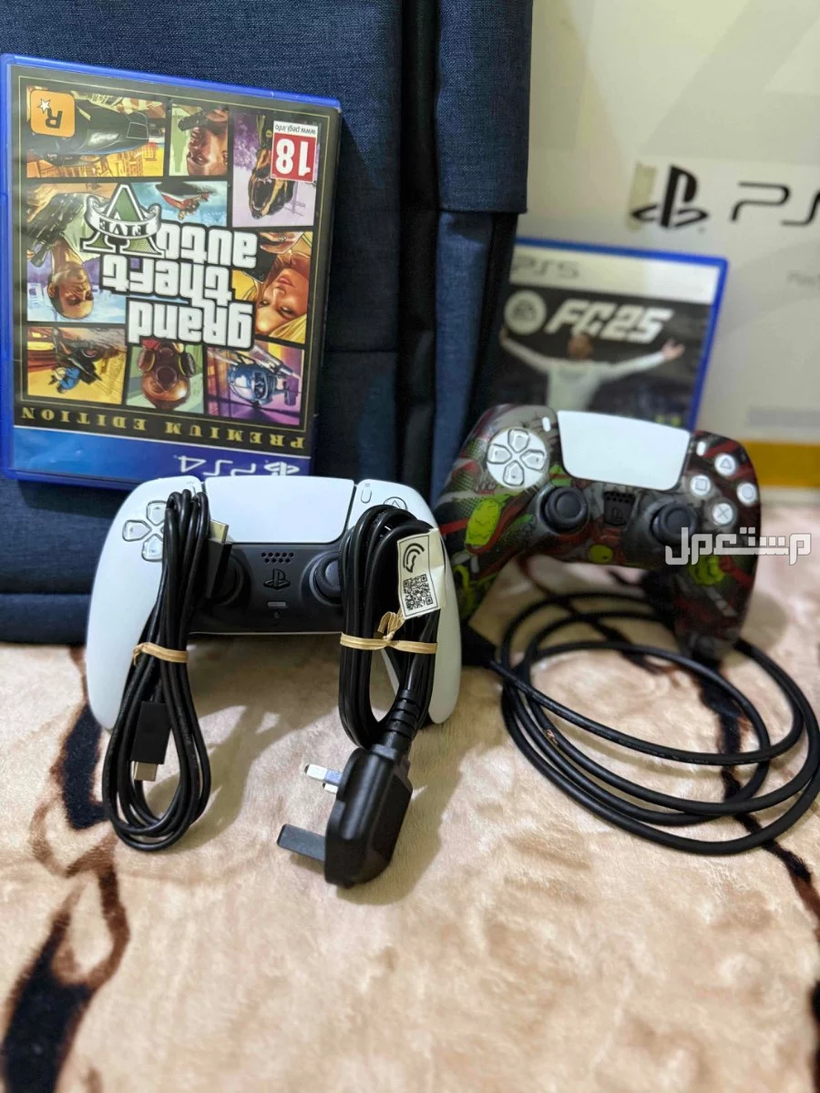 🔹 للبيع: جهاز PlayStation 5 نظيف جدًا 🔹  للراغبين في الأداء القوي والتجربة المميزة 🎮 معروض للبيع جهاز بلايستيشن 5 استخدام نظيف جدًا ✅ 🔸 يأتي مع يدين (عدد 2) + لعبة EA Sports FC 25 الأصلي