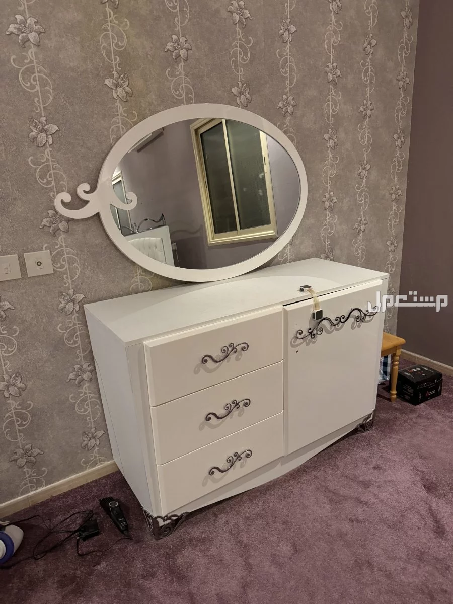 للبيع سرير مزدوج كنق صناعة تركية