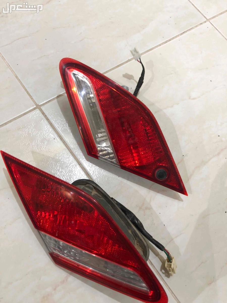 اسطبات تايوتا افالون 2010 نظيفه في الرياض بسعر 400 ريال سعودي