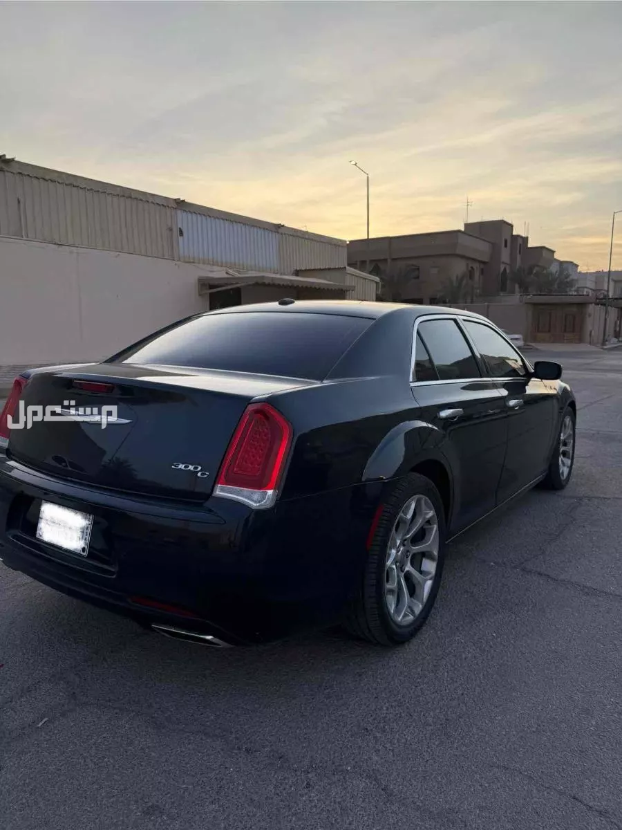 للبيع كرايسلر 2019 v6 ايكزيكتف