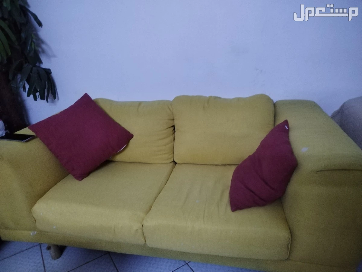 طقم كنب مجانا للمحتاج في مدينه الرياض ض حي اشبيليا