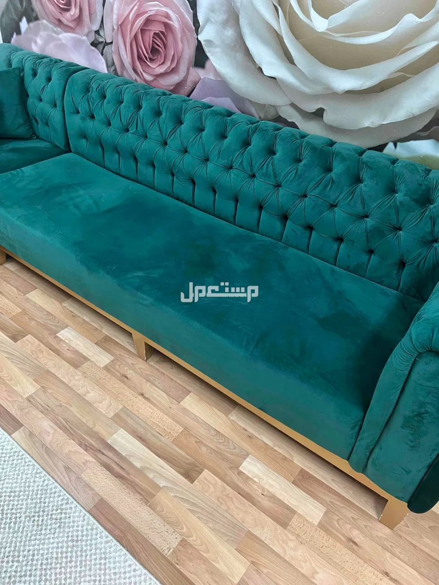 كنب لون زيتي في الدمام بسعر 800 ريال سعودي