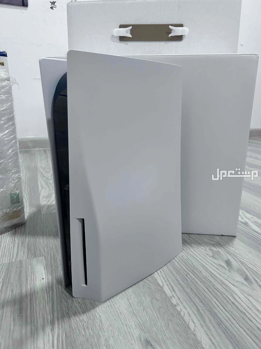 سوني فايف نظيف ما يعاني من اي خراب مفحوص و معاه اشرطه استخدام السوني 8-7 اشهر باقي التفاصيل اسفل👇🏼👇🏼👇🏼+الموقع الطايف لو انت باي مدينه ثانيه و تبي ارسله لك رسلته