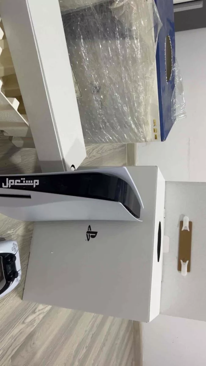 سوني فايف نظيف ما يعاني من اي خراب مفحوص و معاه اشرطه استخدام السوني 8-7 اشهر باقي التفاصيل اسفل👇🏼👇🏼👇🏼+الموقع الطايف لو انت باي مدينه ثانيه و تبي ارسله لك رسلته