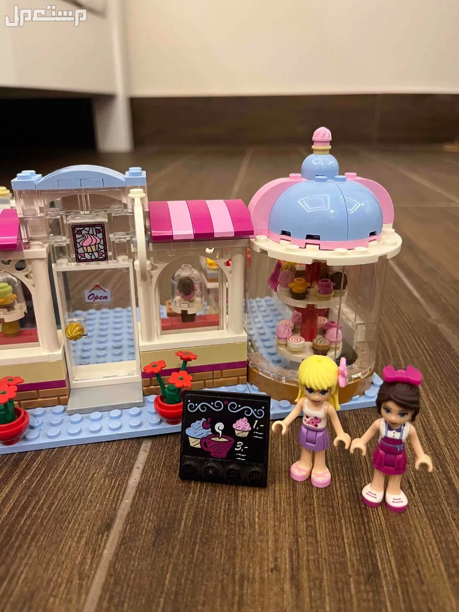 lego friends ليغو فريندز محل كب كيك في جدة بسعر 170 ريال سعودي