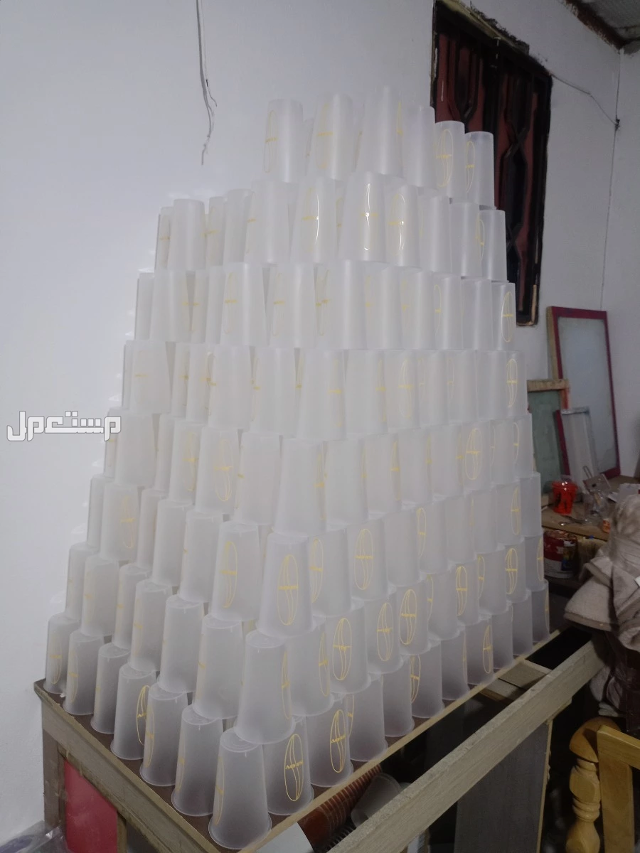 معلم سلك سكرين 0551841259 في بريدة بسعر 3 آلاف ريال سعودي