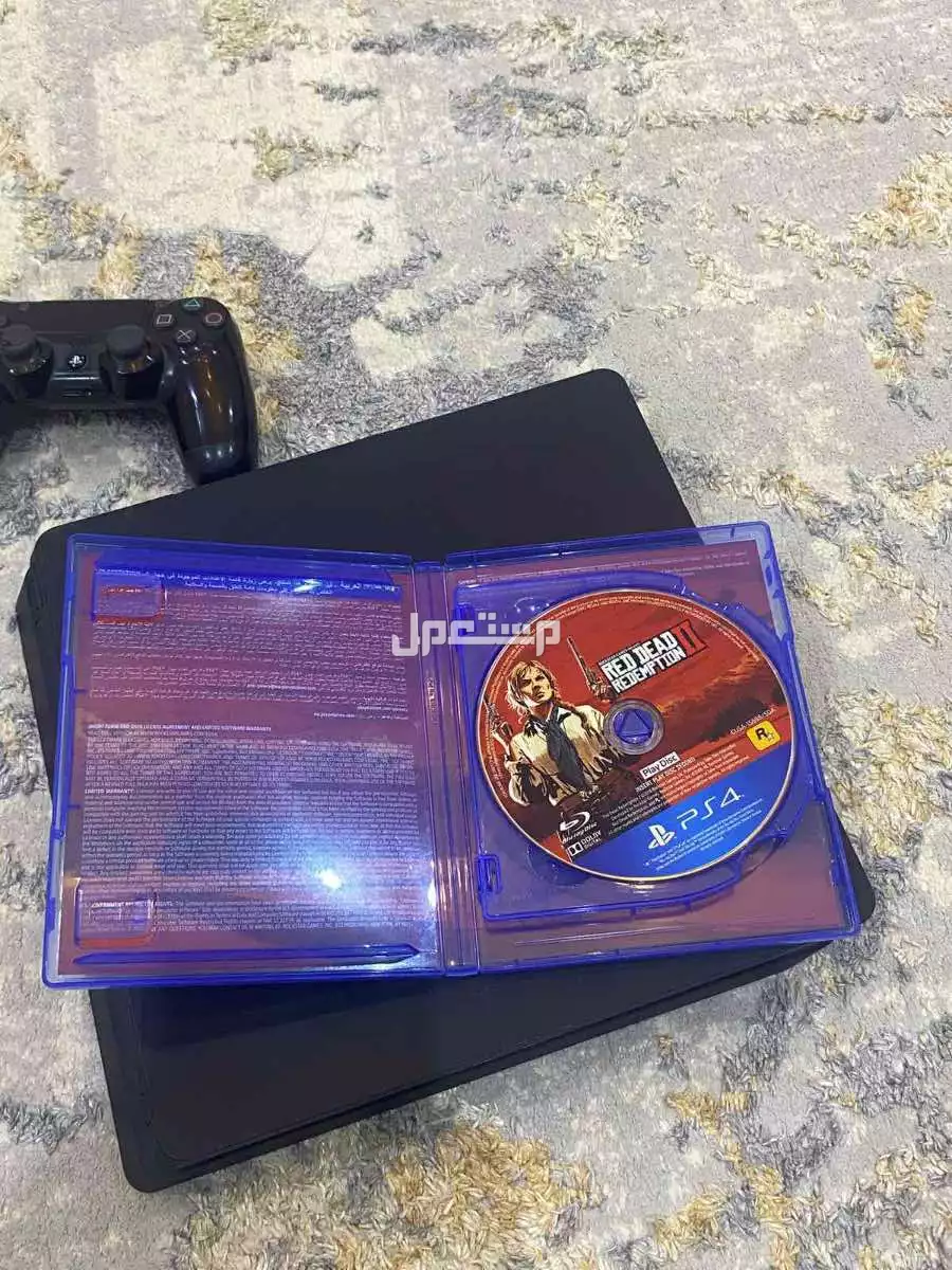 للبيع سوني 4 مع جميع الملحقات العنون الطايف الحويه