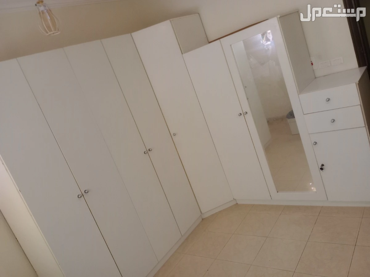 غرفة نوم تفصيل نظام ايكيا مستخدمة استخدام نظيف