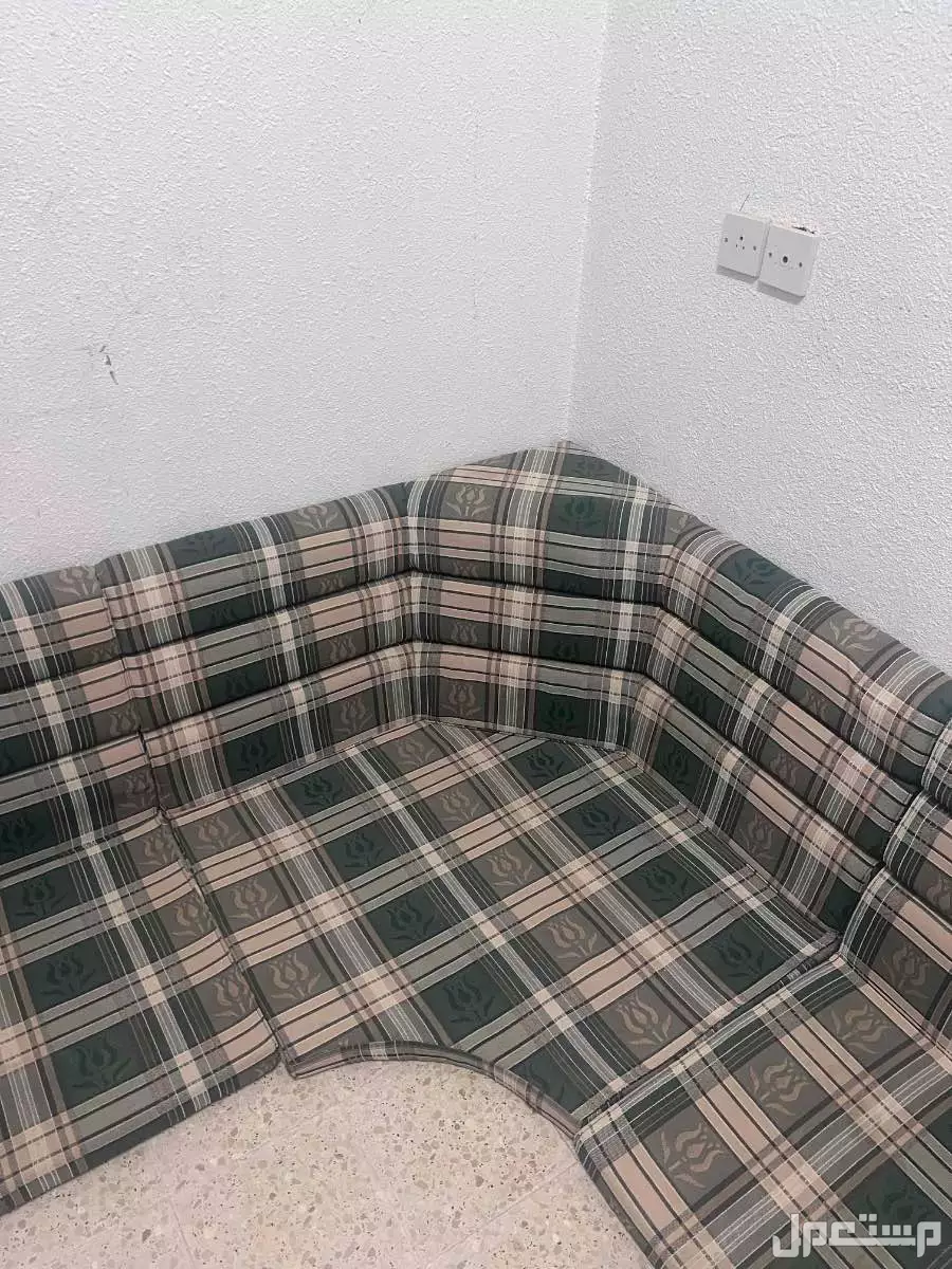 كنب للبيع في المذنب في المذنب بسعر 1800 ريال سعودي