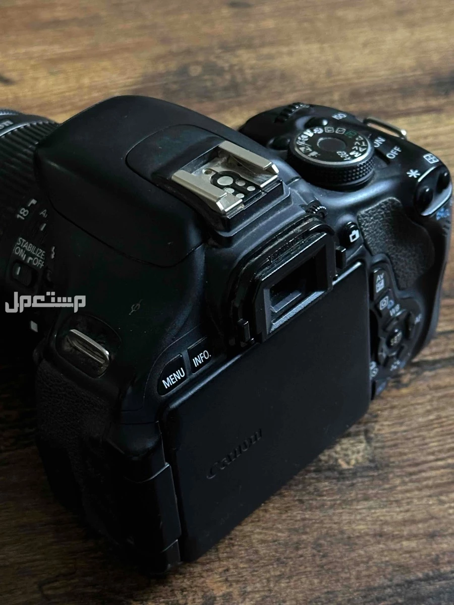 كاميرا كانون Canon EOS 600D  مع عدسة إضافية 70-300mm في الرياض بسعر 1500 ريال سعودي
