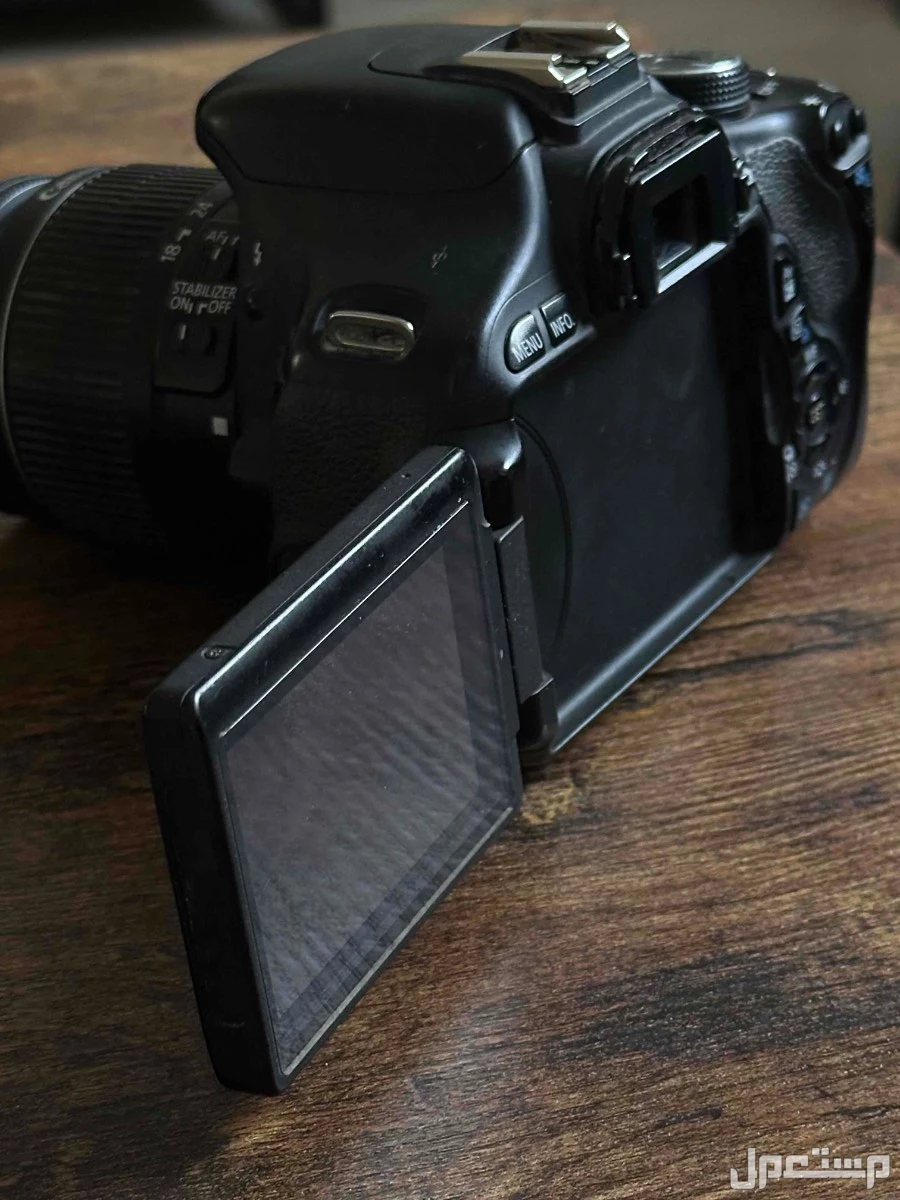 كاميرا كانون Canon EOS 600D  مع عدسة إضافية 70-300mm في الرياض بسعر 1500 ريال سعودي
