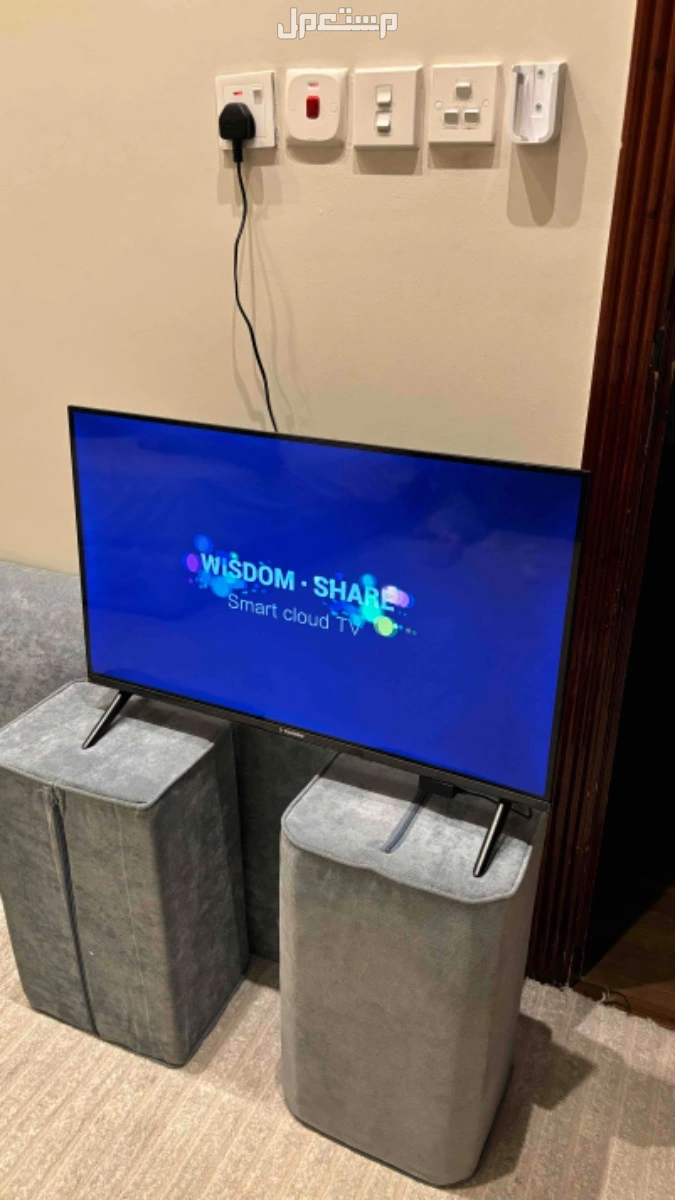 شاشه للبيع استعمال شهرين  نظيفه  سمارت