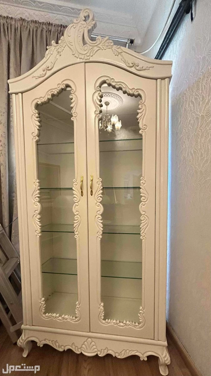 دولاب للبيع بحاله ممتازه - جده