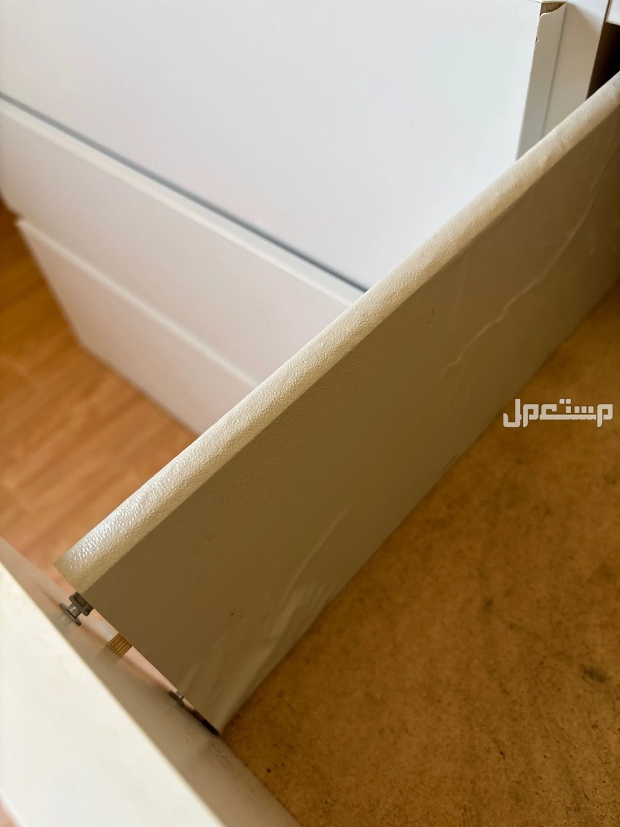 دولاب تخزين ايكيا بالرياض ب 300 ريال