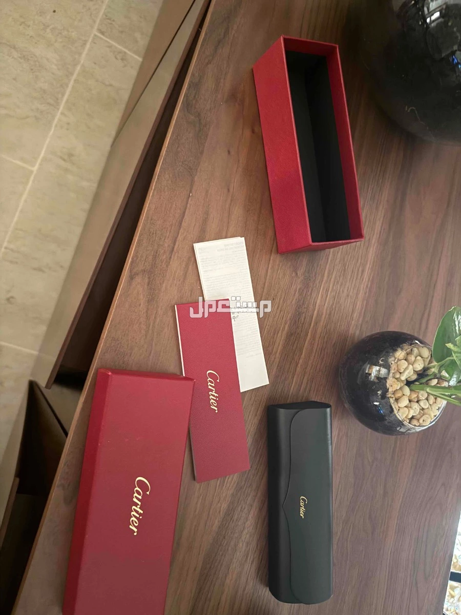 نظارة كارتير طبيه اصليه في الخبر بسعر 2500 ريال سعودي