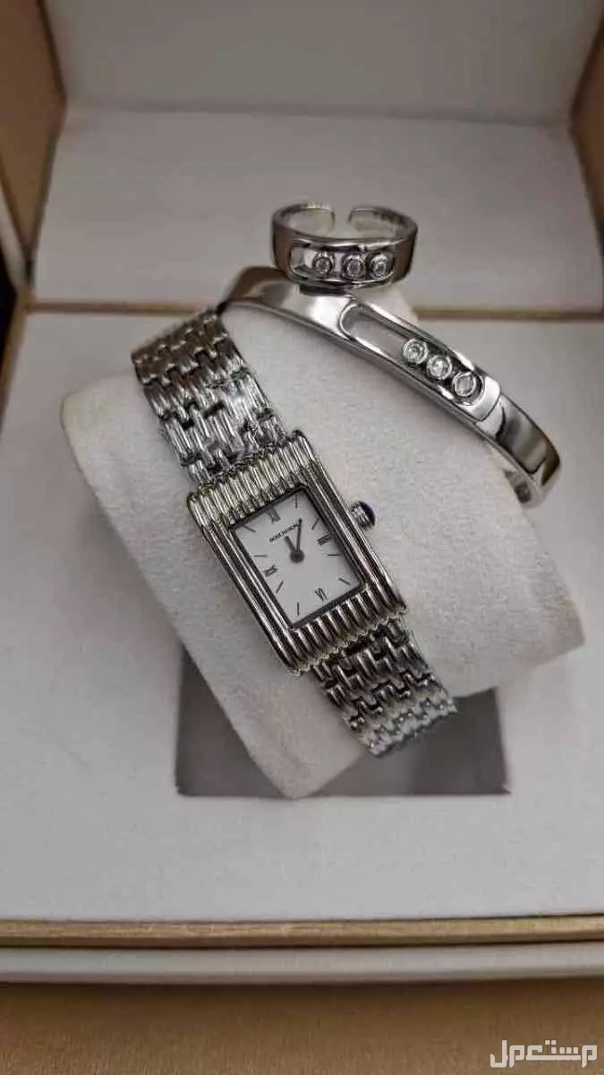 ساعات بشرون نسائي مع سوارة وخاتم زركون