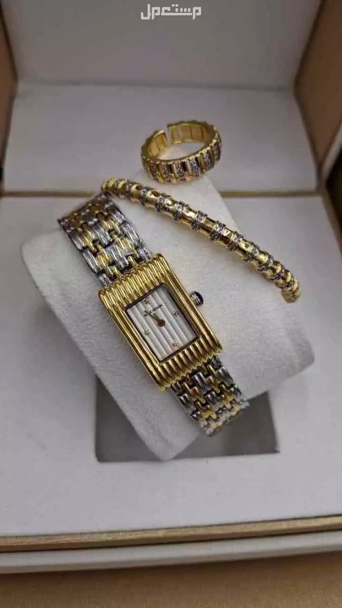 ساعات بشرون نسائي مع سوارة وخاتم زركون