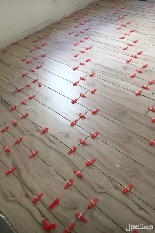 مبلط معلم بلاط معلم بورسلان سراميك مبلط سوري تركيب بلاط  في جدة