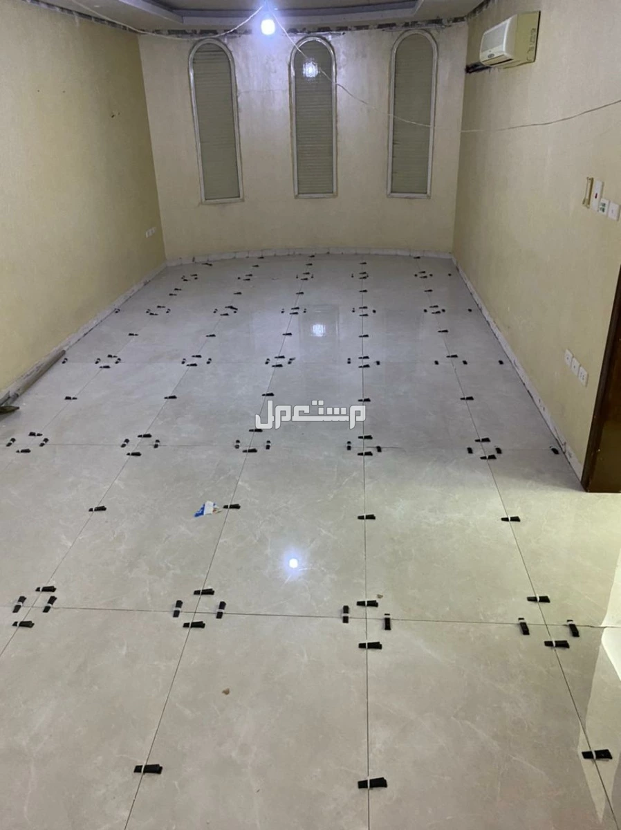 معلم بلاط معلم بورسلان سراميك مبلط تركيب بلاط مبلط جده