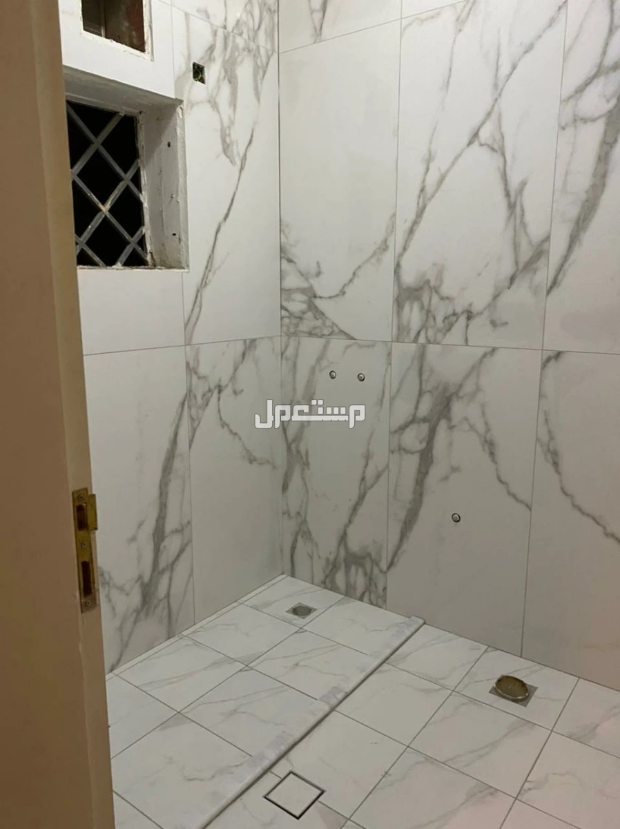 معلم بلاط معلم بورسلان سراميك مبلط تركيب بلاط مبلط جده