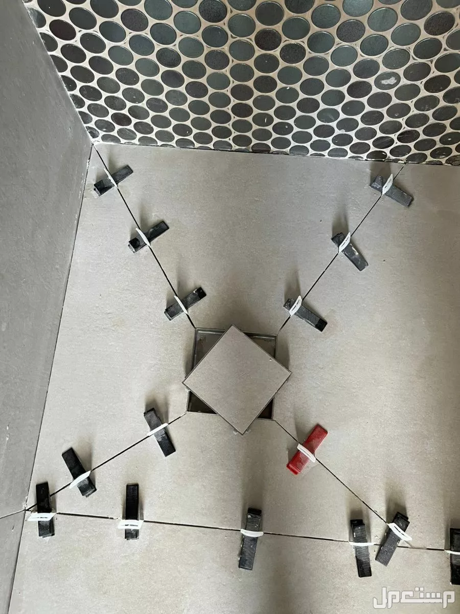 معلم بلاط معلم بورسلان سراميك مبلط تركيب بلاط مبلط جده