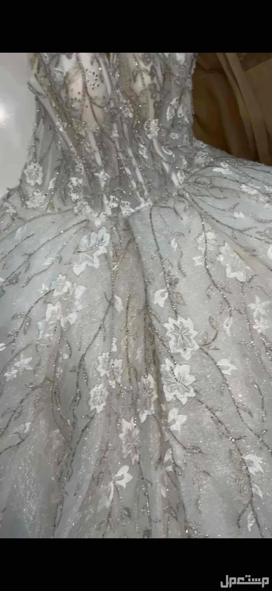 للبيع او ايجار فستان زواج فخم جدا لم يلبس الا وقت الزفه للايجار 500 و البيع 1500 في خميس مشيط بسعر 1500 ريال سعودي