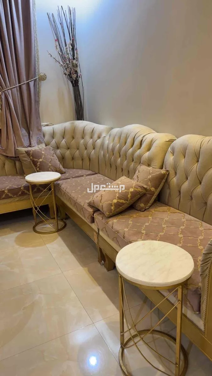 للبيع كنب و طارله و ستاره ب 1800