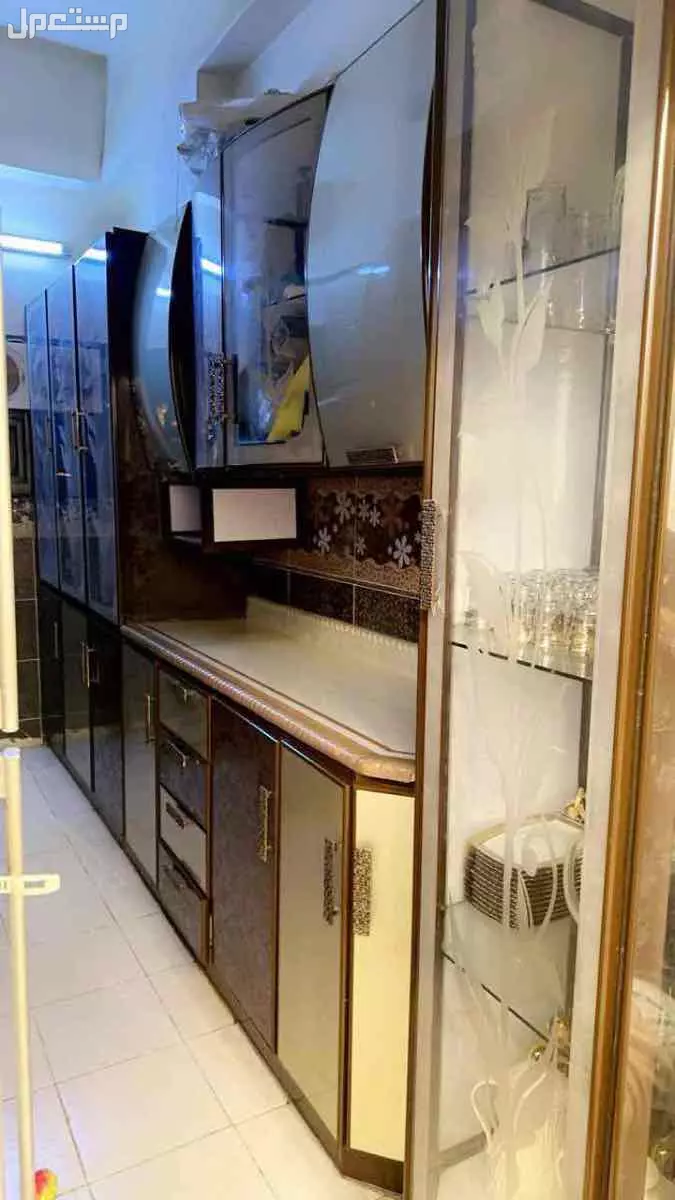 للبيع مطبخ تفصيل بحاله ممتازه السعر 1500