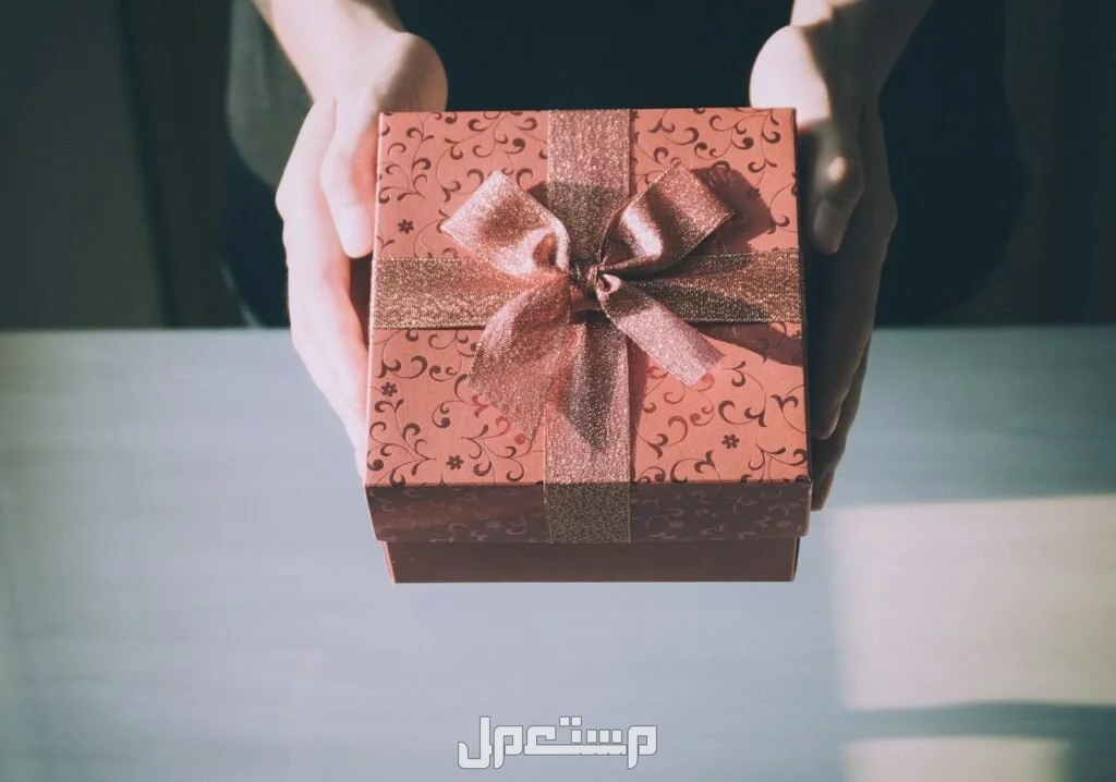 أفضل 10 هدايا للزوجة بعد الولادة بالصور: اسعد قلبها بهدية النفاس! أجمل هدية للزوجة بعد الولادة