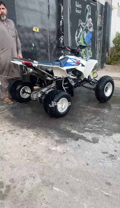 دباب z450 نظيييف للبيع بالرياض الحد 10 الاف ريال