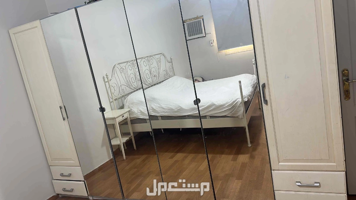 جدة حي السلامةبييع  عفش من ايكيا