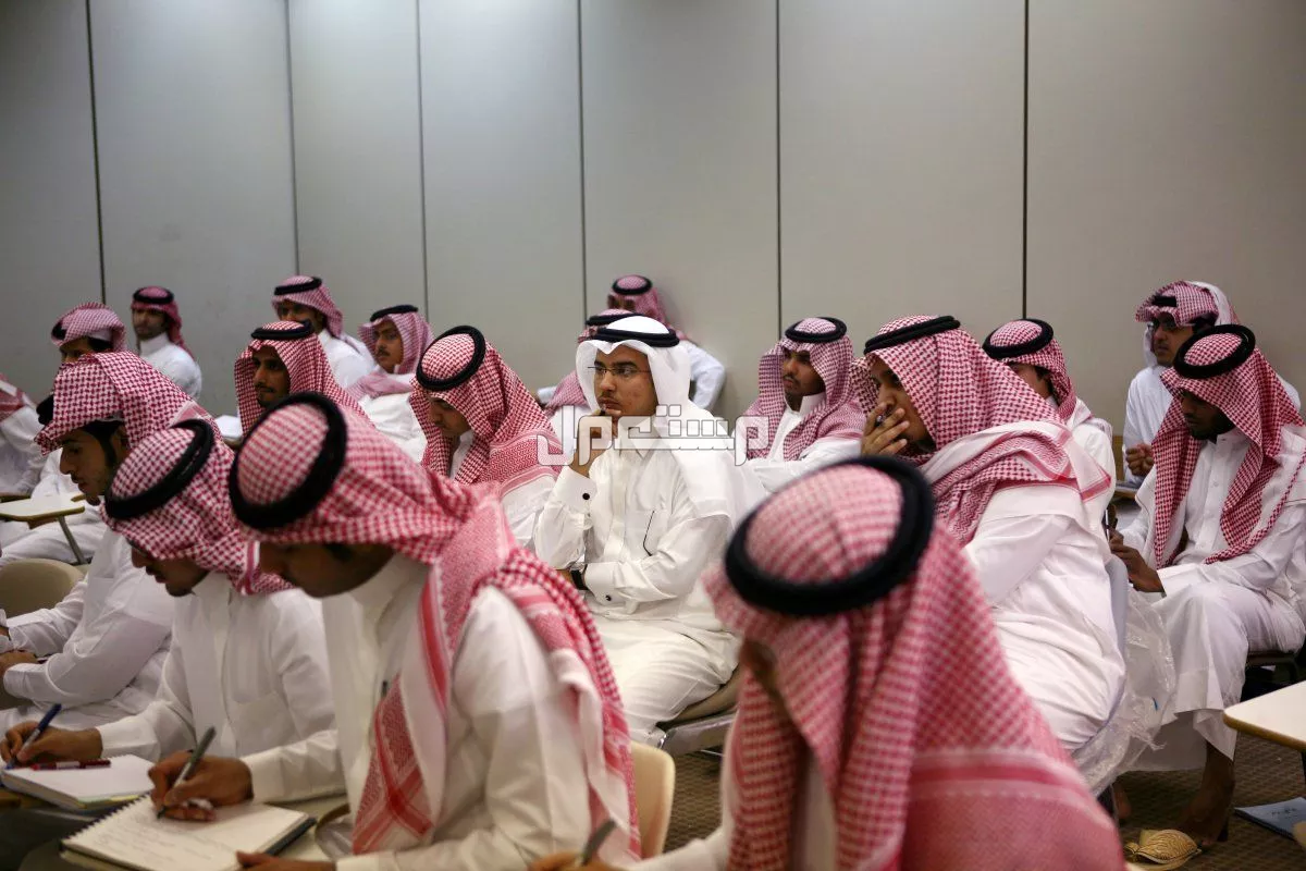 تفاصيل اعتماد التقويم الدراسي 1447 بنظام الفصلين للعام الدراسي الجديد مواعيد العودة للدراسة 1447