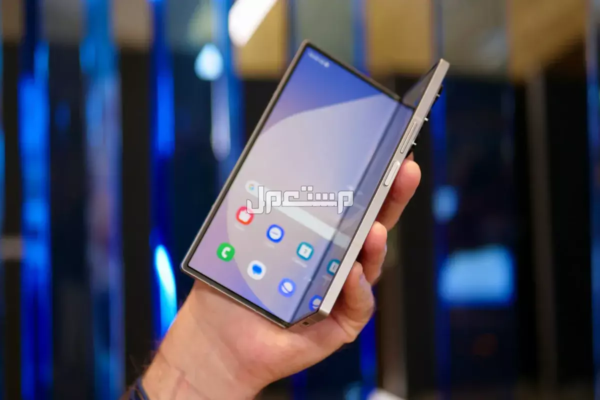 تجربة جالكسي زد فولد 6 من سامسونج.. مميزات وعيوب Galaxy Z Fold 6 تجربة جالكسي زد فولد 6 من سامسونج