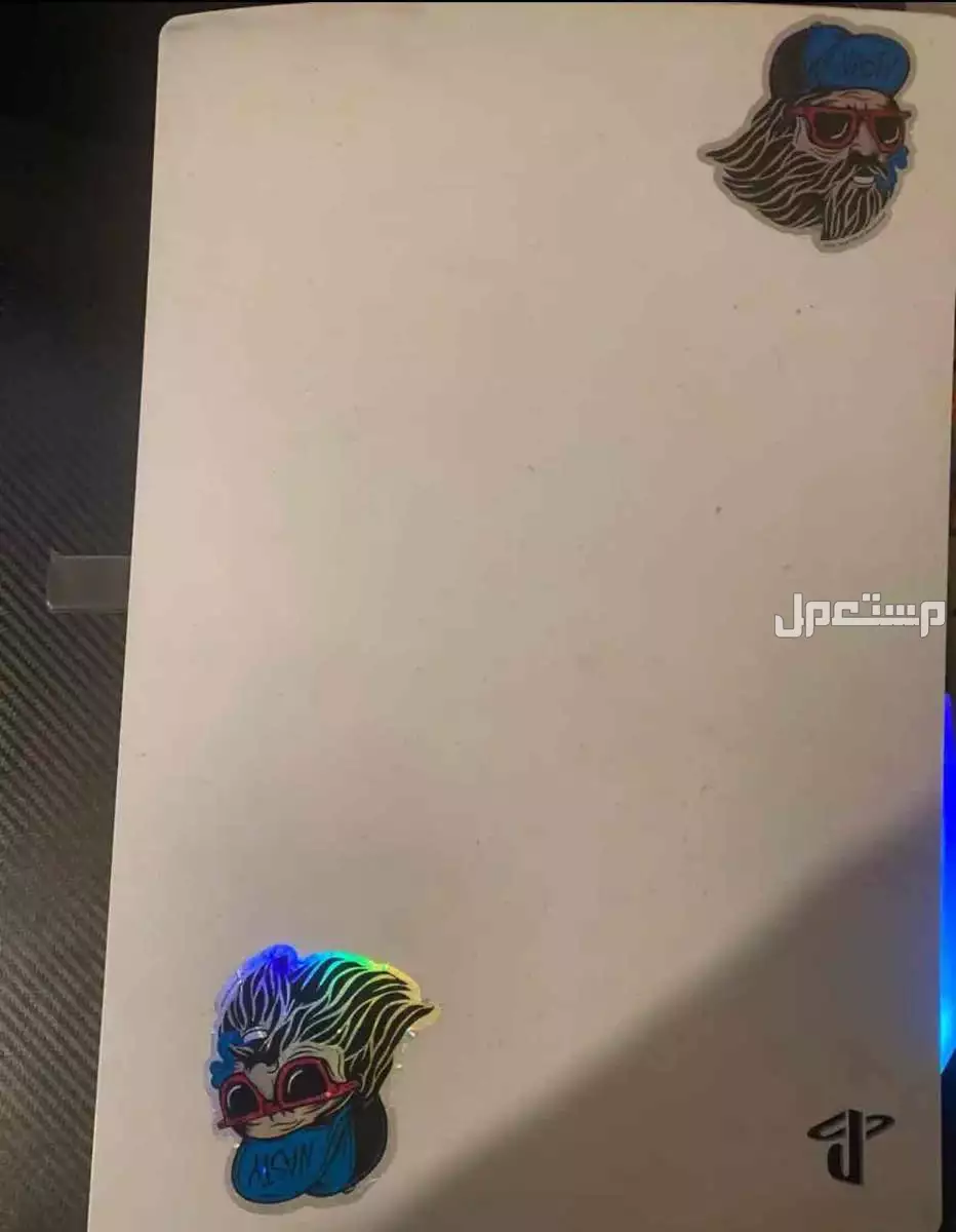 جاهز بلايستيشن 5 مع شاشة لينوفو 100 هيرتز الاجهزه نظيفه وماتشتكي من ايش مشاكل والصامل مابنختلف