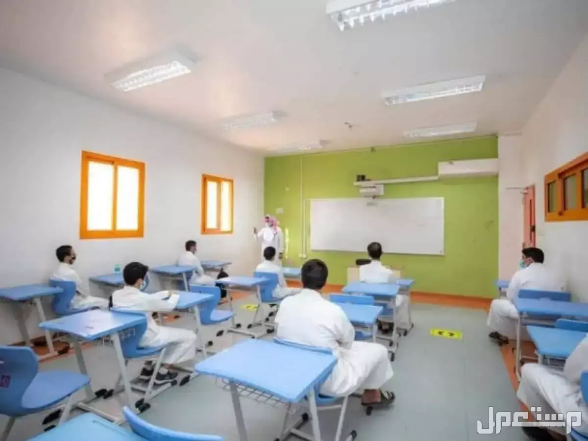 موعد اختبارات الفصل الأول 1447 التقويم الدراسي الجديد جدول إجازات المدارس 1447