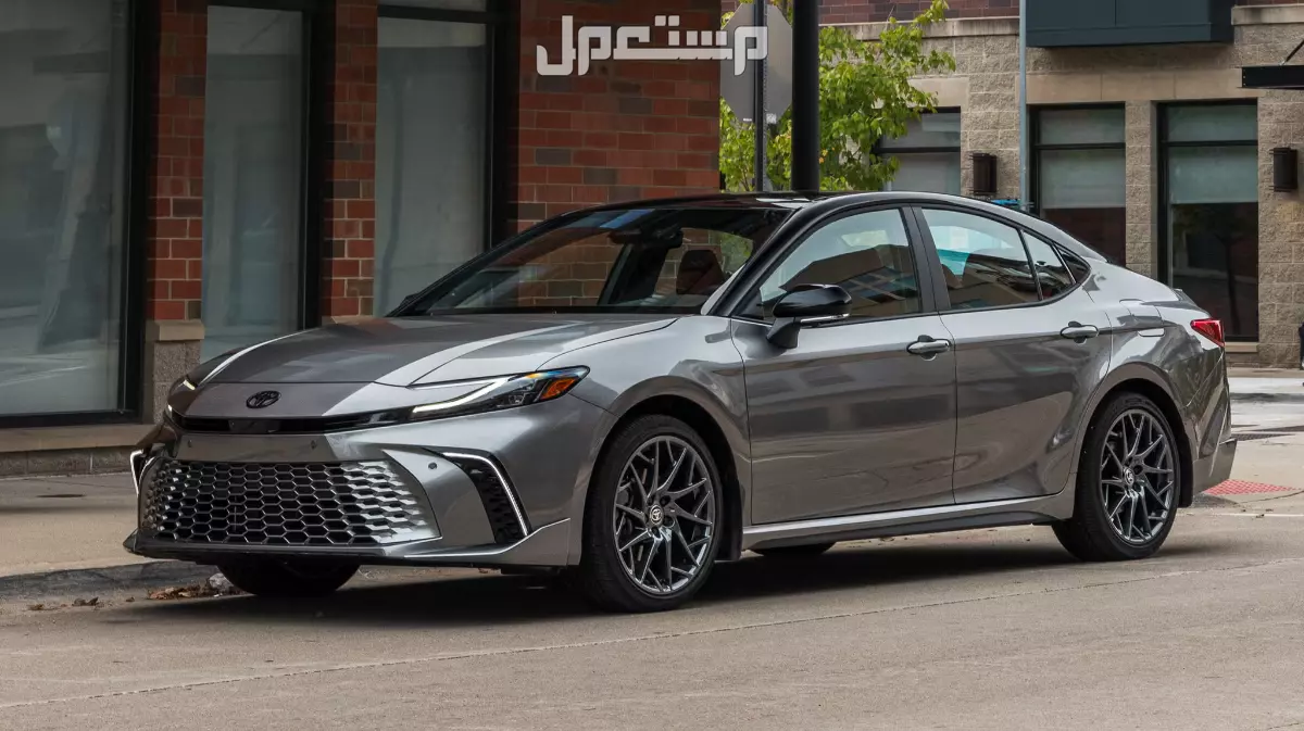 أسعار سيارات تويوتا عبداللطيف جميل 2026 بكل فئاتها تويوتا كامري 2026