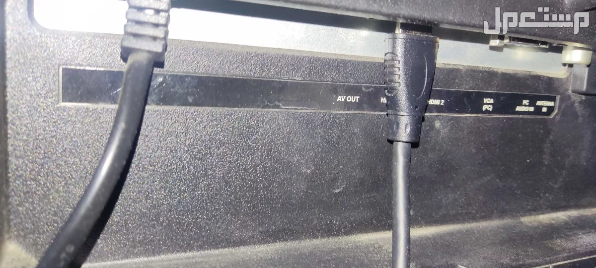 شاشة UGINE 43 بوصه نظيفه 60 هرتز