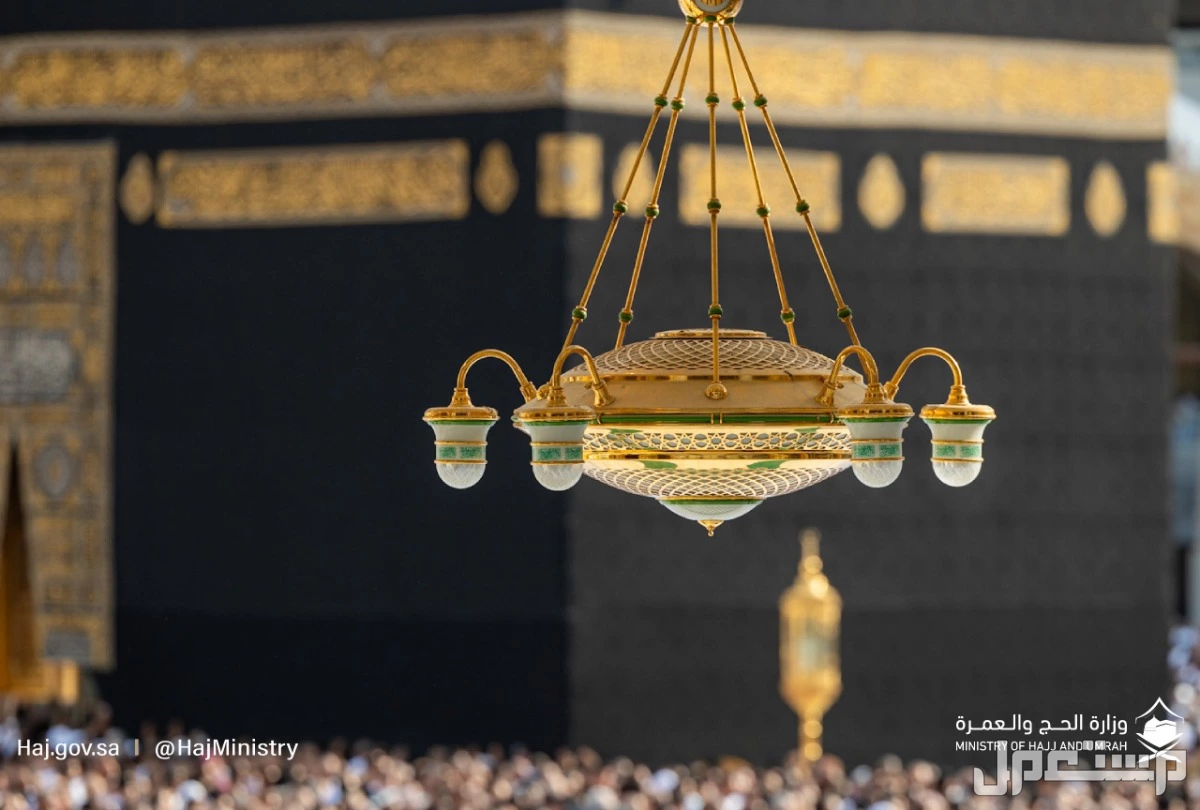 الشروط والرسوم الجديدة لأداء العمرة 1447 للمقيمين والزوار