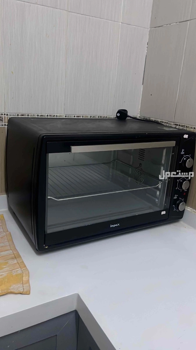 فرن كهربائي مستعمل ونظيف للبيع