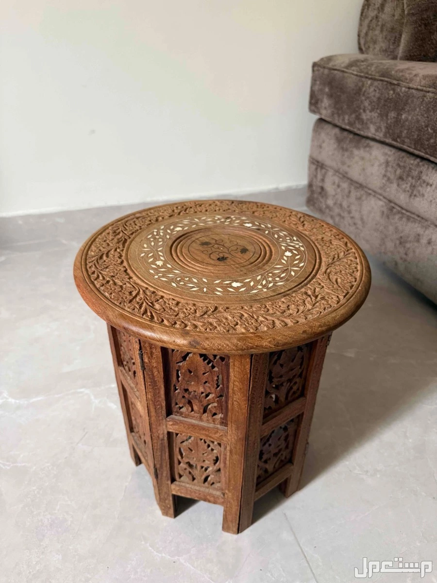 طاولة خشب تراثية قديمة انتيك (صناعة يدوية)