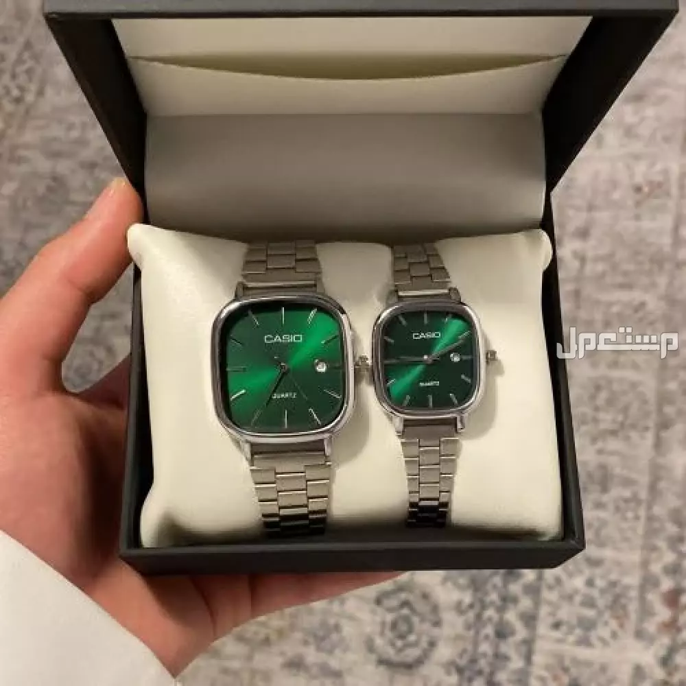 ساعات كاسيو طقم رجالي ونسائي يمكنك اضافه عباره او تاريخ وشعار