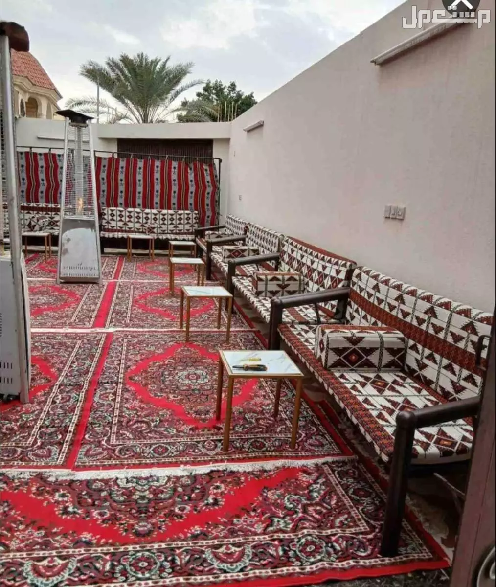 تأجير مكيفات مراوح رذاذ كراسي طاولات سماعات فرش ملكي وفرش كبير وصغير وقهوجيه وطباخيت ذبايح في الرياض بسعر الف ريال سعودي